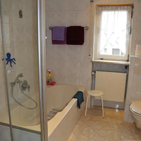 Ferienwohnung Schwarz *